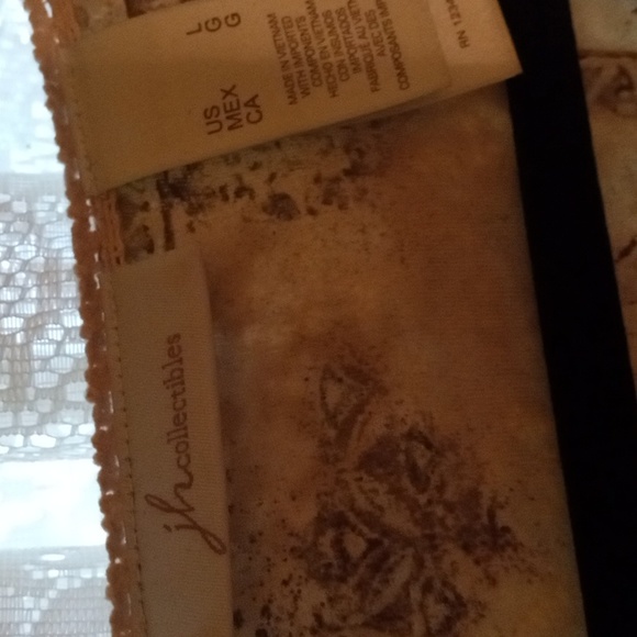 Top - Picture 2 of 5